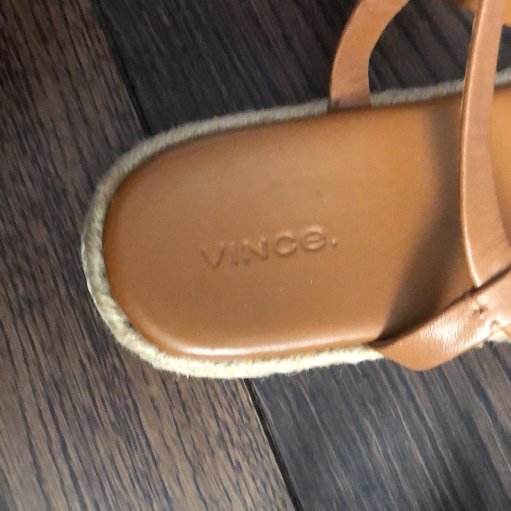 Vince Sandals. - Picture 5 of 10